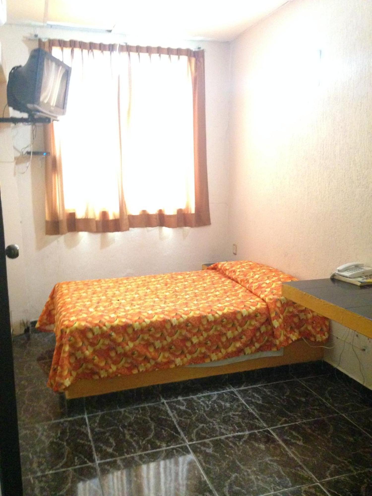 Hotel Moreno Coatzacoalcos Habitación foto